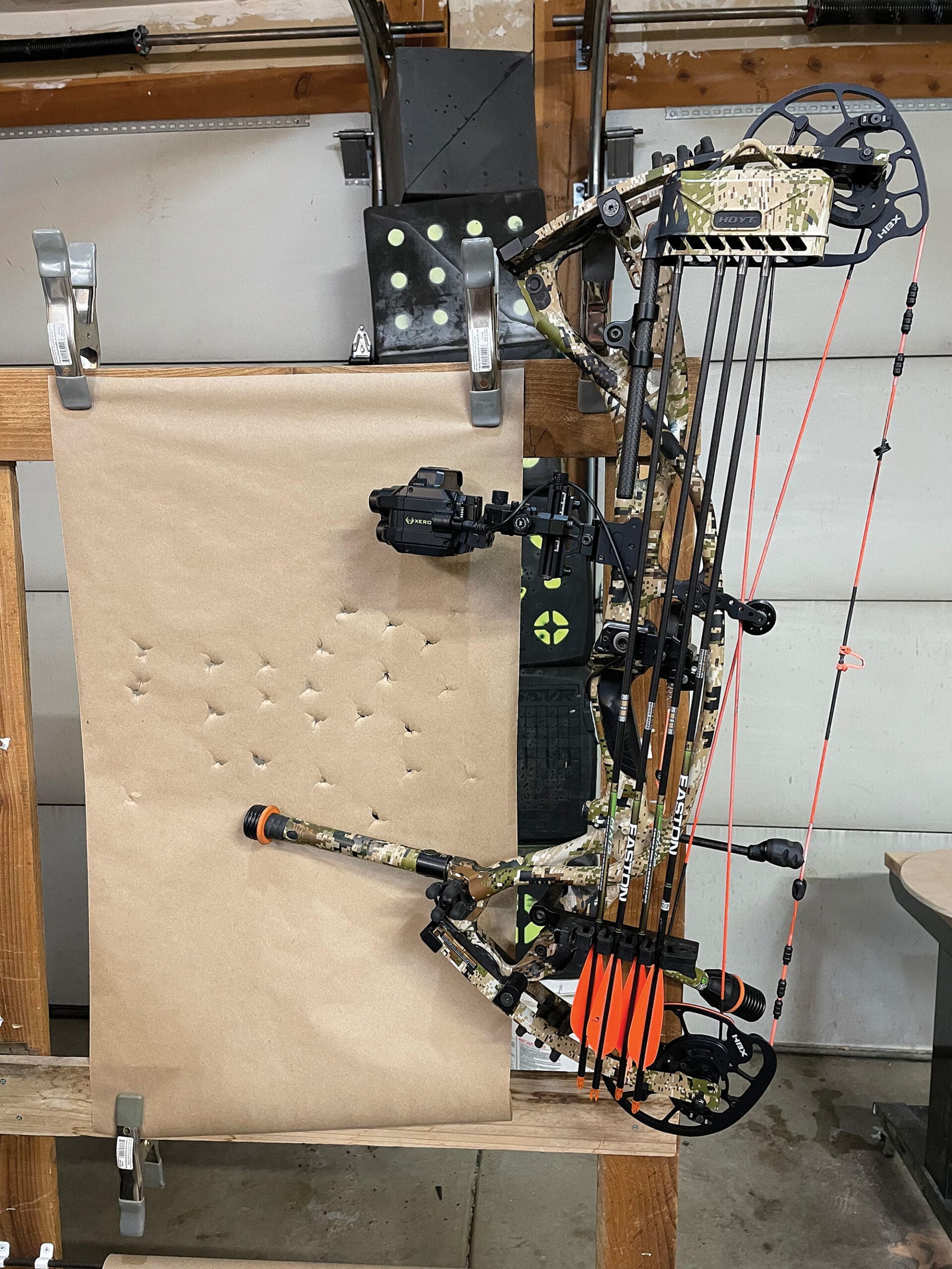 The Digital Torque Indicator is one of the author’s favorite features of the bow sight, allowing him to be very consistent with his grip from shot to shot.